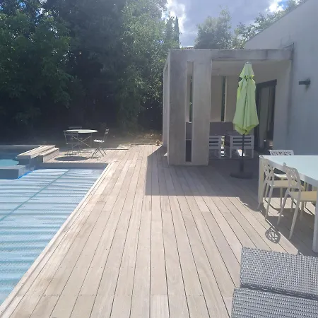 D'architecte Uzes Vila Sainte Anastasie (Gard)